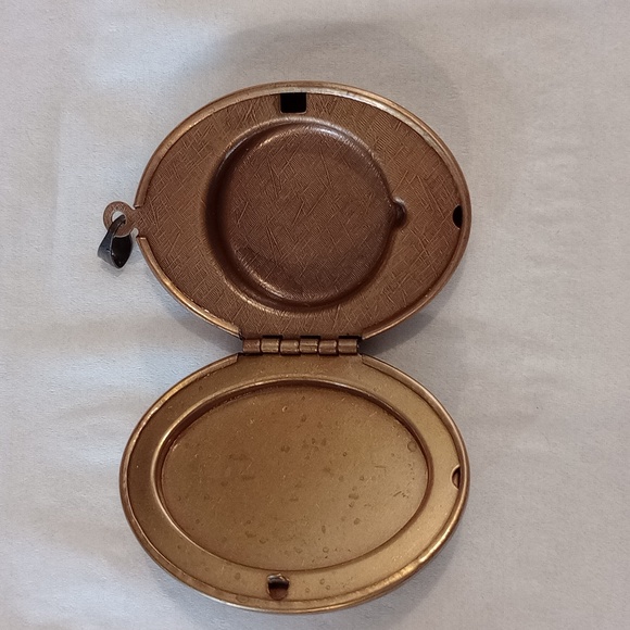 Labradorite Locket - Picture 2 of 4